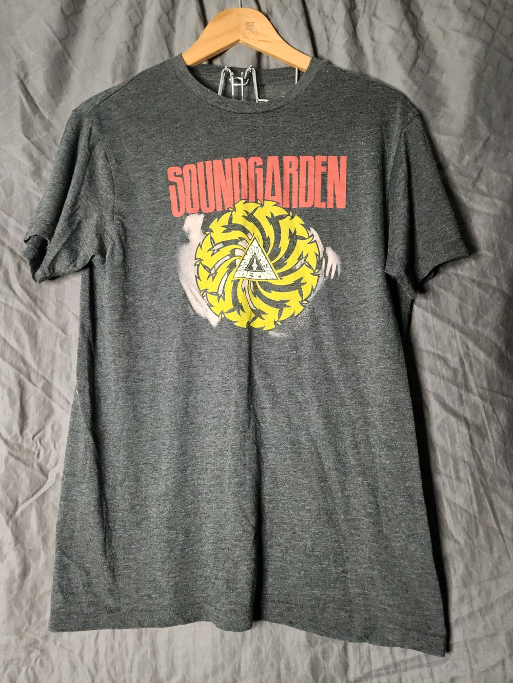SOUNDGARDEN - Short Sleeve Graphic Tee - Charcoal with Yellow & Red Print